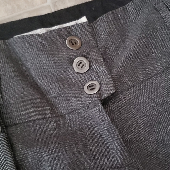 3 pairs of dynamite flared dress pants - Picture 5 of 9